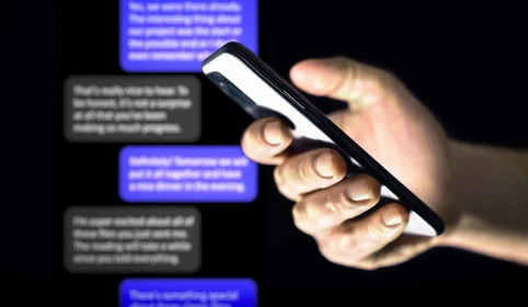 Chiny szykują restrykcyjne regulacje dla chatbotów AI