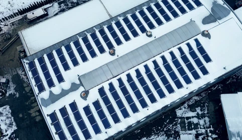 Mróz nie zabija baterii tylko ją „zamraża” - co powoduje nagłe awarie?