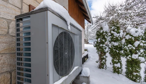 Pompa ciepła zimą – czy mroźna noc to wyrok dla ogrzewania?