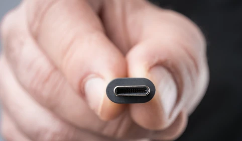 Unia Europejska wprowadza wspólny standard zasilaczy od 2028 roku