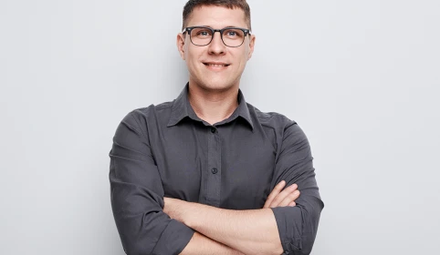 Twoja koszula – mikrofon AI