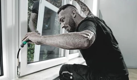 Wkręcaj tam, gdzie inni się poddają – elastyczna rękojeść WERA 393 S