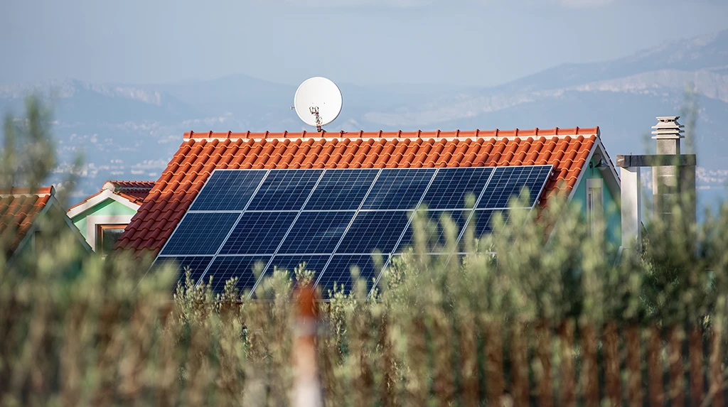 Fotowoltaika obowiązkowa na dachach