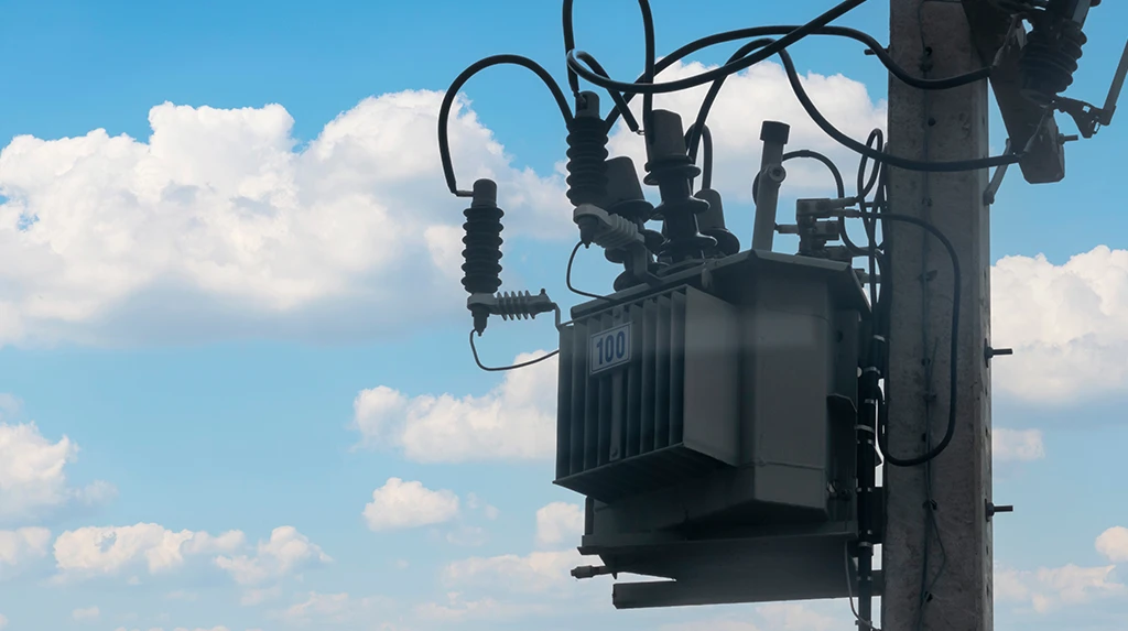 Jak dobrać zabezpieczenia do transformatorów?