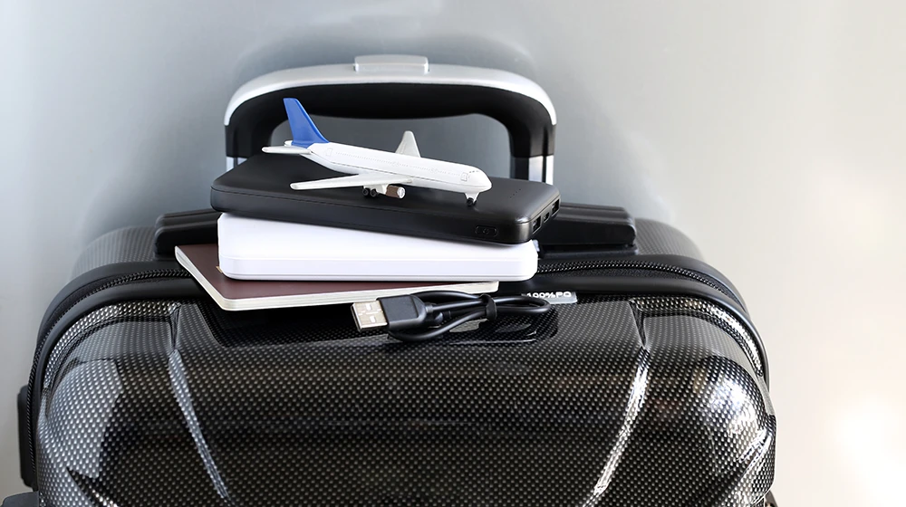 Elektronika i baterie w samolocie poradnik