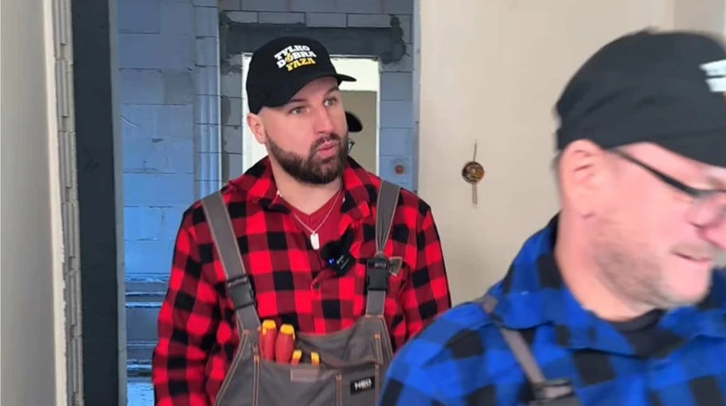 Kto wchodzi na budowę pierwszy?