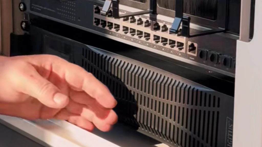 UPS w akcji - bo prąd lubi znikać w najmniej odpowiednim momencie 👀