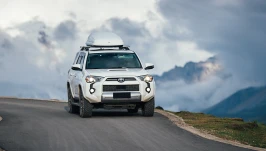 Ślad węglowy pojazdów - czy hybrydy bywają bardziej ekologiczne?