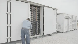 Realne koszty transformacji: Magazyny energii będą tanieć, ale wykonawstwo pochłonie oszczędności